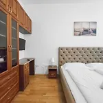 Millennium Cozy Stay - Fully Equipped Apartment